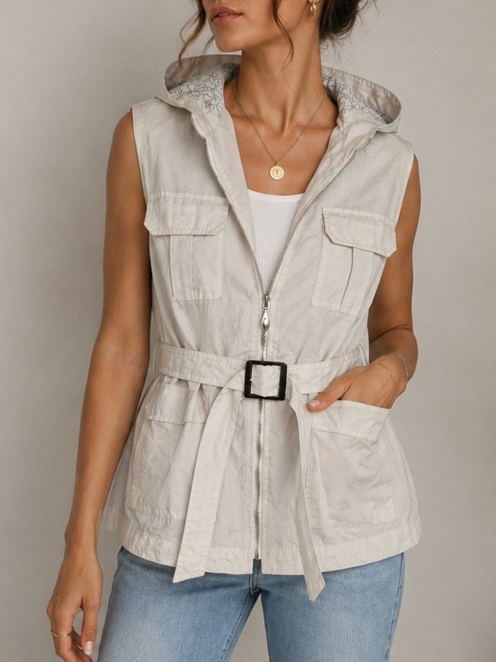 White Utility Safari Vest – Size Large